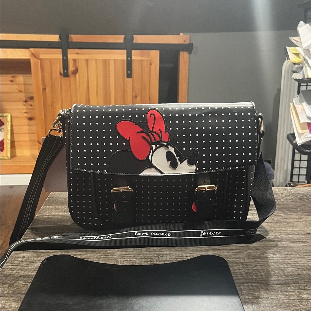 Disney Minnie Mouse Black and White Crossbody Bag